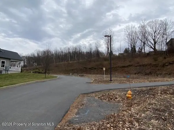 Roberts WAY, South Abington Twp, PA 18411