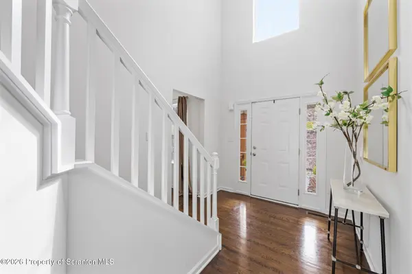 968 McKinley WAY, East Stroudsburg, PA 18301
