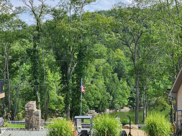 Quaking Aspen LN, Lake Ariel, PA 18436