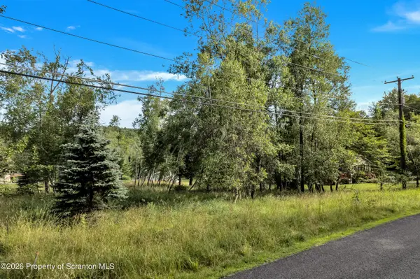 Quaking Aspen LN, Lake Ariel, PA 18436