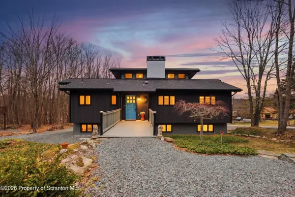 1647 Windemere PL,  Lake Ariel,  PA 18436