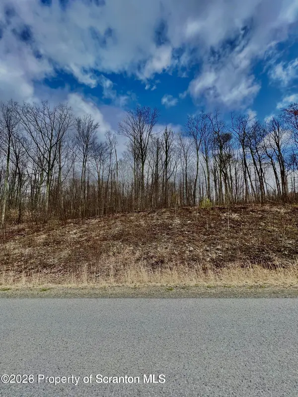 L 112 Summit Woods RD, Roaring Brook Twp, PA 18444