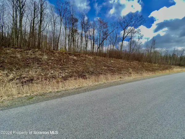 L 112 Summit Woods RD, Roaring Brook Twp, PA 18444