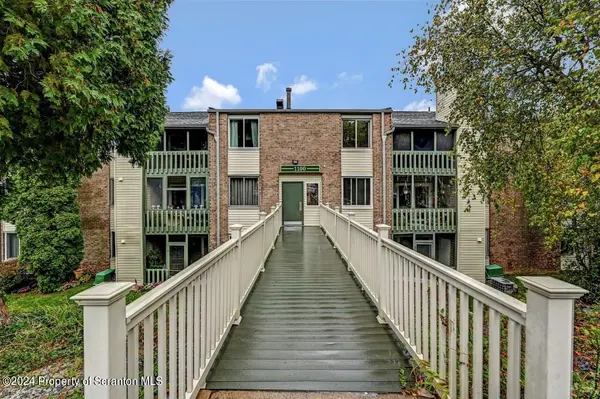 1102 Summit Pointe, Scranton, PA 18508