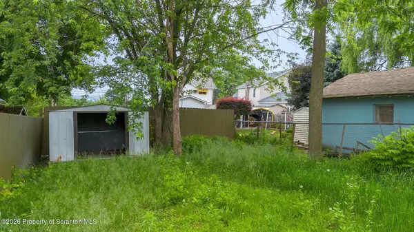 121 Throop ST, Scranton, PA 18508