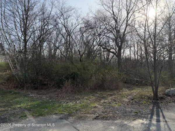 Pine St & Laurel DR, Mayfield, PA 18433