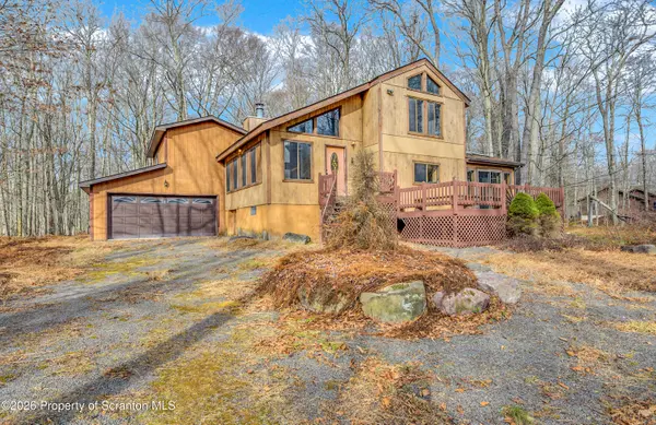 2315 LC Larsen DR #87, Gouldsboro, PA 18424