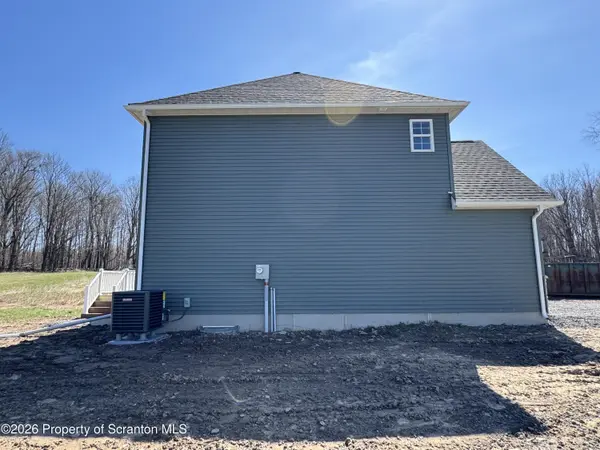 236 Mountainview DR, Jefferson Twp, PA 18436