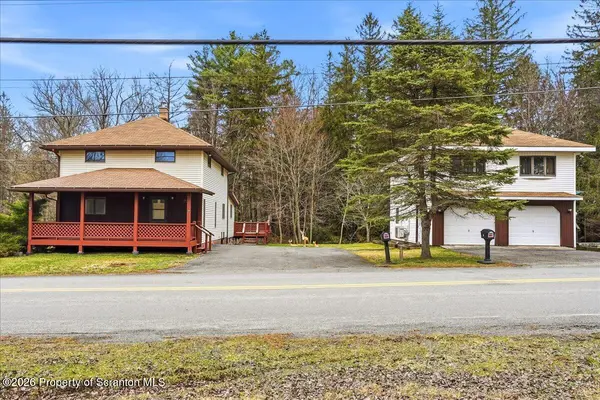 59 Tobyhanna RD, Gouldsboro, PA 18424
