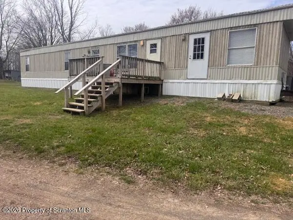 768 McCollum RD, Montrose, PA 18801