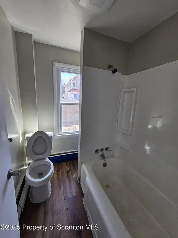 109 Logan ST, Wilkes-barre, PA 18702