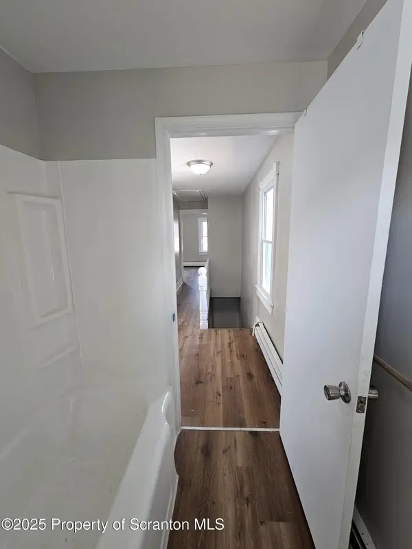 109 Logan ST, Wilkes-barre, PA 18702