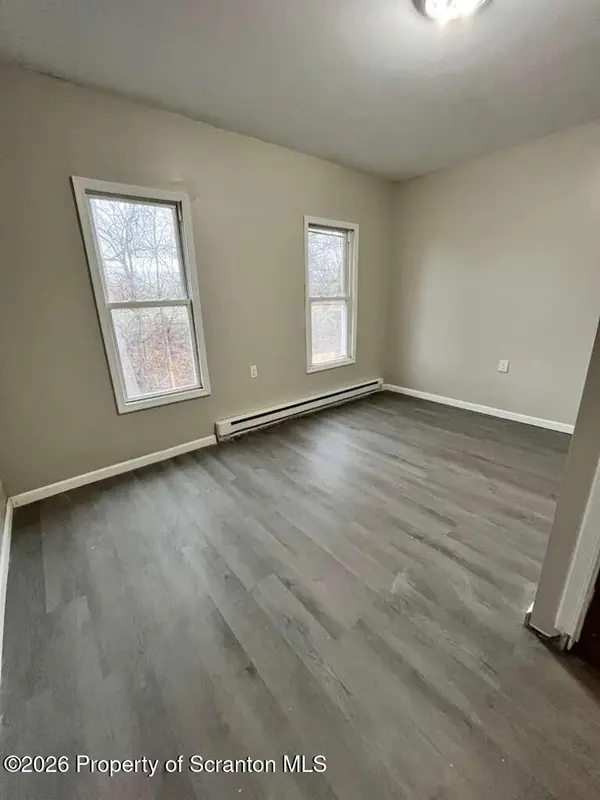 15 Amity CT, Scranton, PA 18509