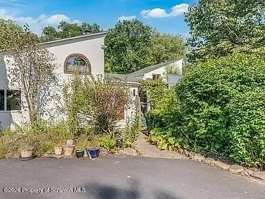 460 Reeders Run RD, Stroudsburg, PA 18360