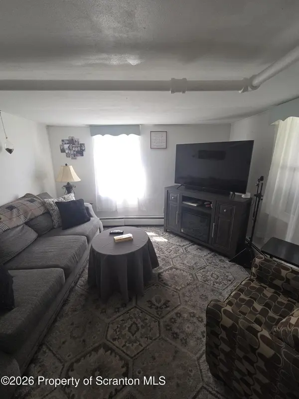 219 E Elm ST, Dunmore, PA 18512