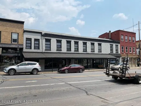 31-35 E Tioga ST, Tunkhannock, PA 18657