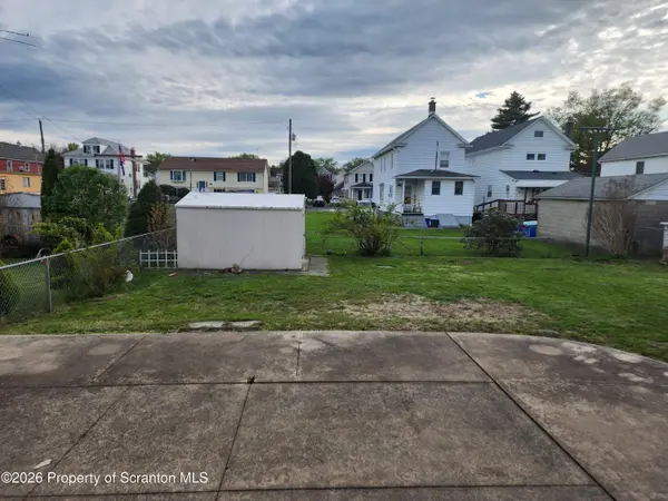 582-586 Shawnee ST, Hanover Twp, PA 18706