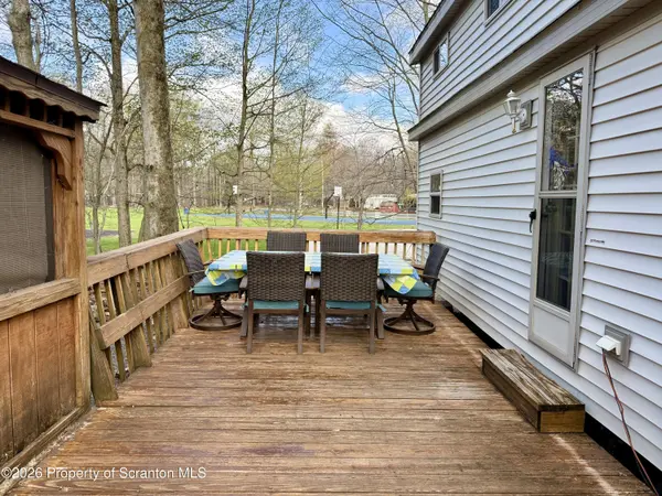 336 Buckaroo Byway, Covington Twp, PA 18424