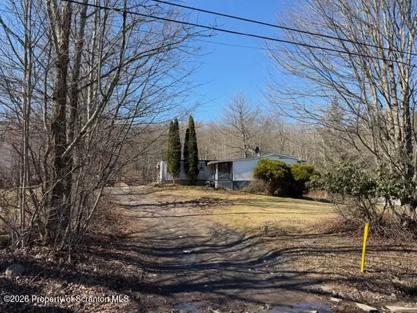 1161 Lake Henry RD, Lake Ariel, PA 18436