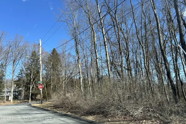 Virginia AVE,  Blakely,  PA 18452