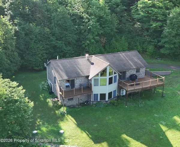 325 Lyon RD, Hallstead, PA 18822