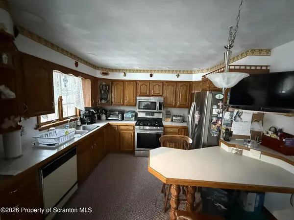 82 River ST, Simpson, PA 18407