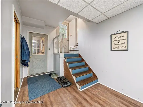 70 Cruser ST, Montrose, PA 18801