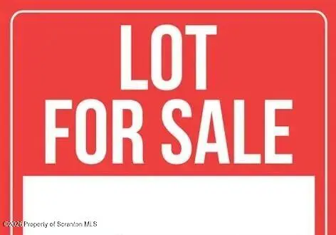 500-502 Snapdragon DR, Moosic, PA 18507