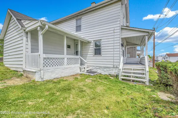 1012 Main ST, Swoyersville, PA 18704