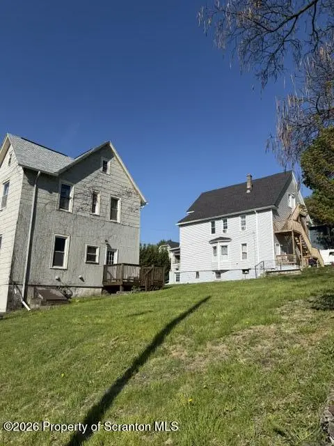 1327 Vine ST, Scranton, PA 18510