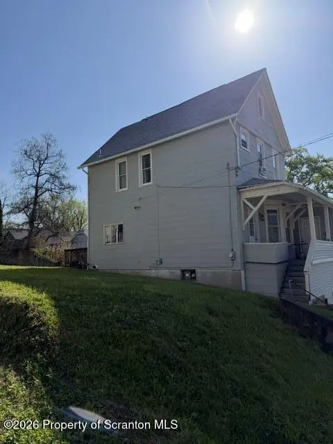 1327 Vine ST, Scranton, PA 18510
