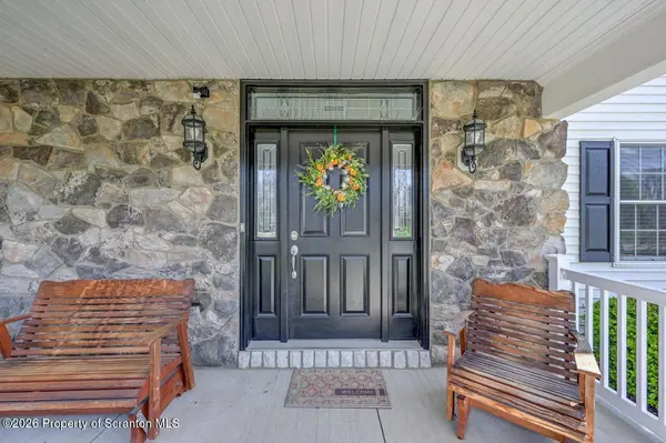 307 Riverside DR, Eynon, PA 18403