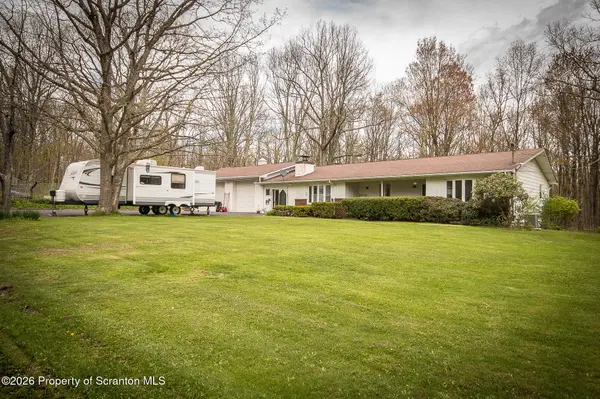 29 Rodie DR, Bear Creek, PA 18702