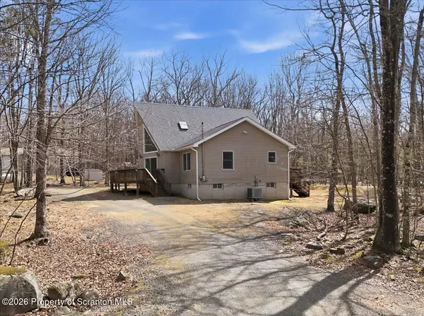 102 Loveland, Tafton, PA 18464