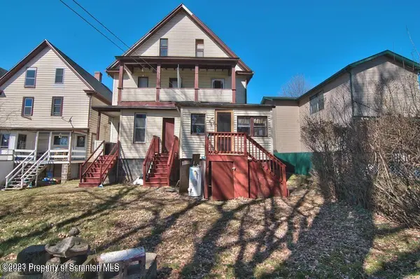1418 Capouse (bottom floor) AVE, Scranton, PA 18509