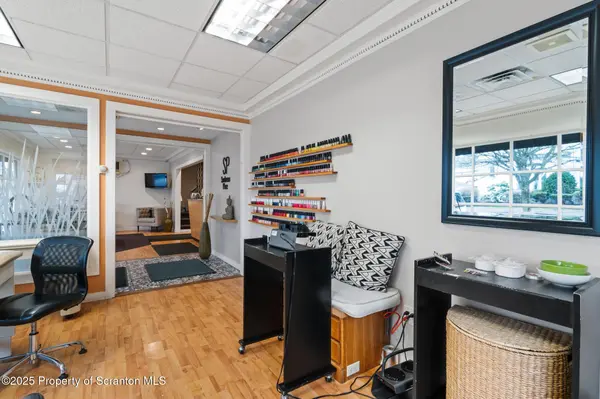 1805 Sanderson AVE, Scranton, PA 18509