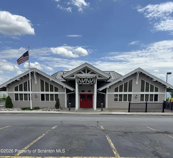 1502 Scranton Carbondale HWY, Dickson City, PA 18508