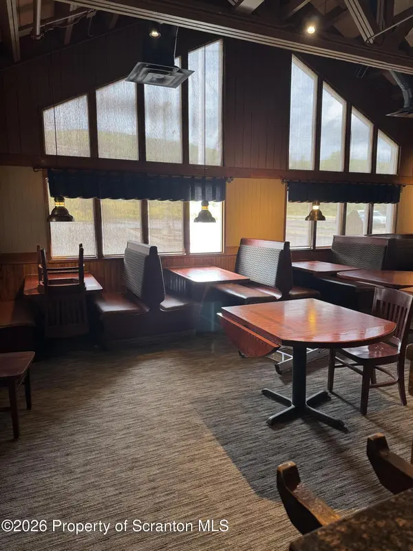 1502 Scranton Carbondale HWY, Dickson City, PA 18508