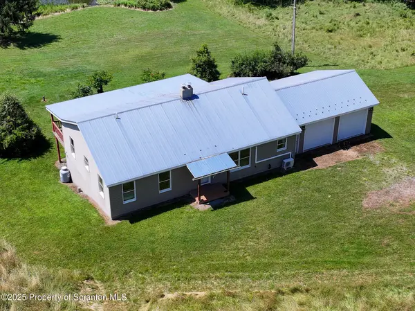 5290 Irish Hill RD, Montrose, PA 18801