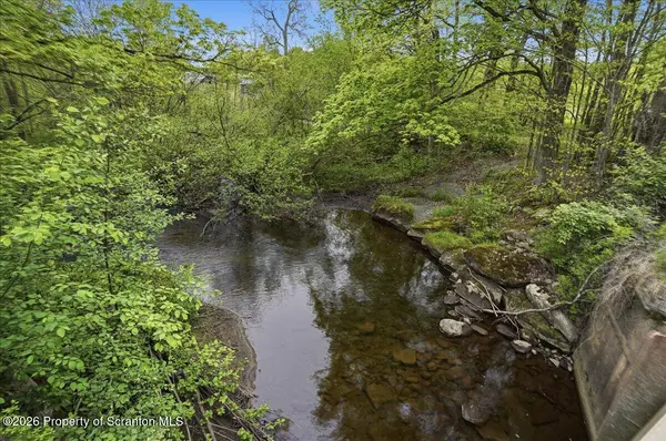 5231 Fiddle Lake RD, Thompson, PA 18465