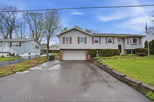 72 Kirby AVE, Mountaintop, PA 18707