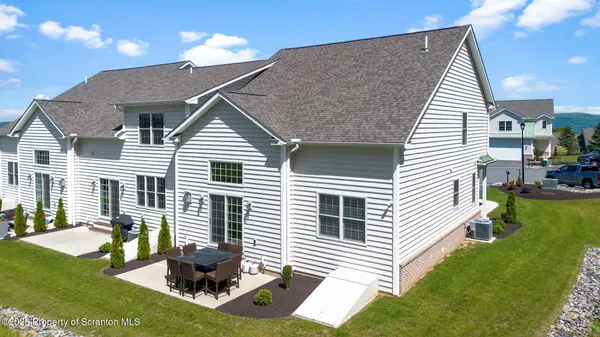 3701 Sinclair Close #Unit 37 A, Moosic, PA 18507