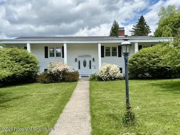 121 Belmont AVE, Clarks Green, PA 18411