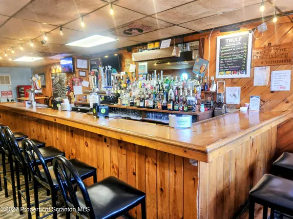 271 Main ST, Nicholson, PA 18446