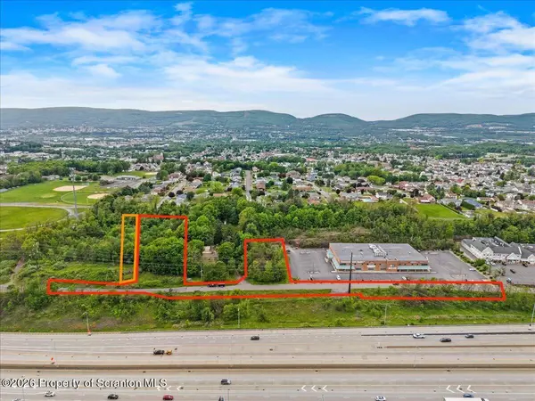 Meade ST, Dunmore, PA 18512