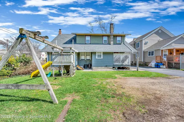 132 S Ridge ST, Taylor, PA 18517