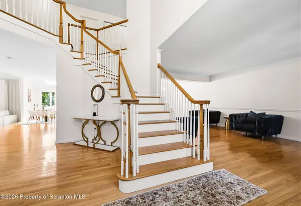 562 Country Club Road RD, Easton, PA 18045
