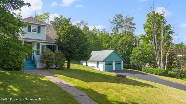 349 Edella RD, South Abington Twp, PA 18411