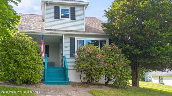 349 Edella RD, South Abington Twp, PA 18411