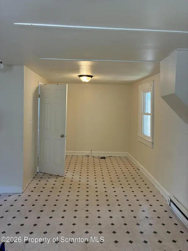 206 Crown AVE #REAR, Scranton, PA 18505